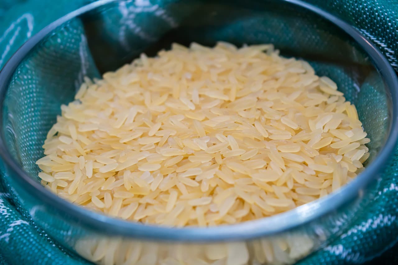 Close-up of parboiled rice grains
